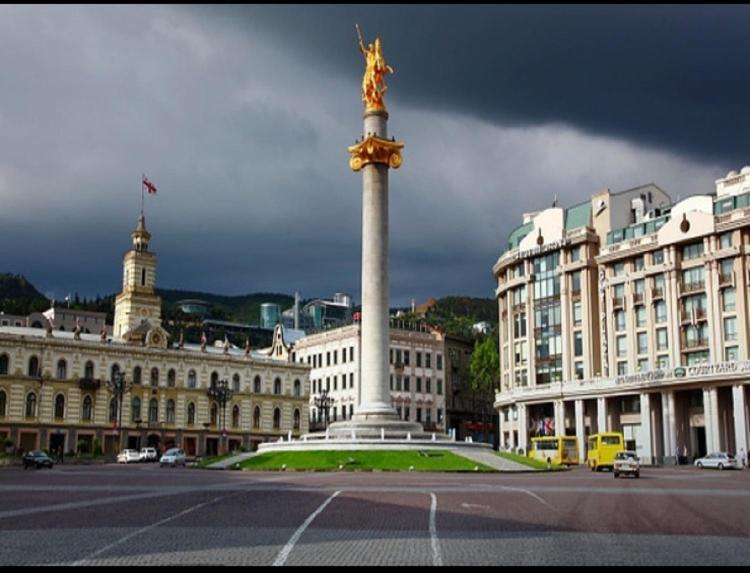 Rustaveli Apartment City Centre 第比利斯 外观 照片