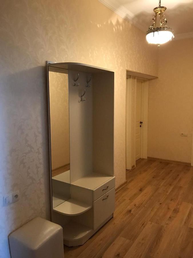 Rustaveli Apartment City Centre 第比利斯 外观 照片