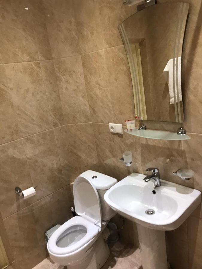 Rustaveli Apartment City Centre 第比利斯 外观 照片